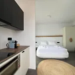 Thronos Apartment *