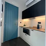 Apartment Thronos