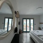 Thronos Apartment Ano Mera