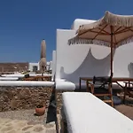 Thronos Apartment *