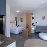 Apartment Thronos *