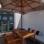 Thronos Apartment