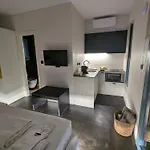 Apartment Thronos *
