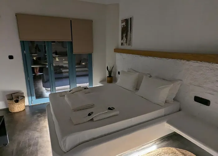 Thronos * אנו מרה